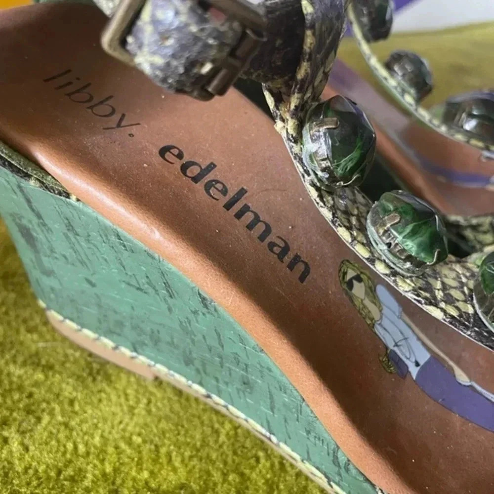 Libby. Edelman 6.5 W wedge jeweled heel snake skin green super cute! - Picture 7 of 7